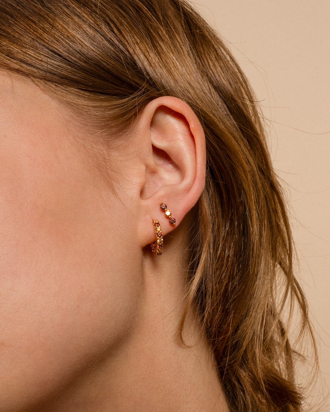 Queen Crimson Earring 002