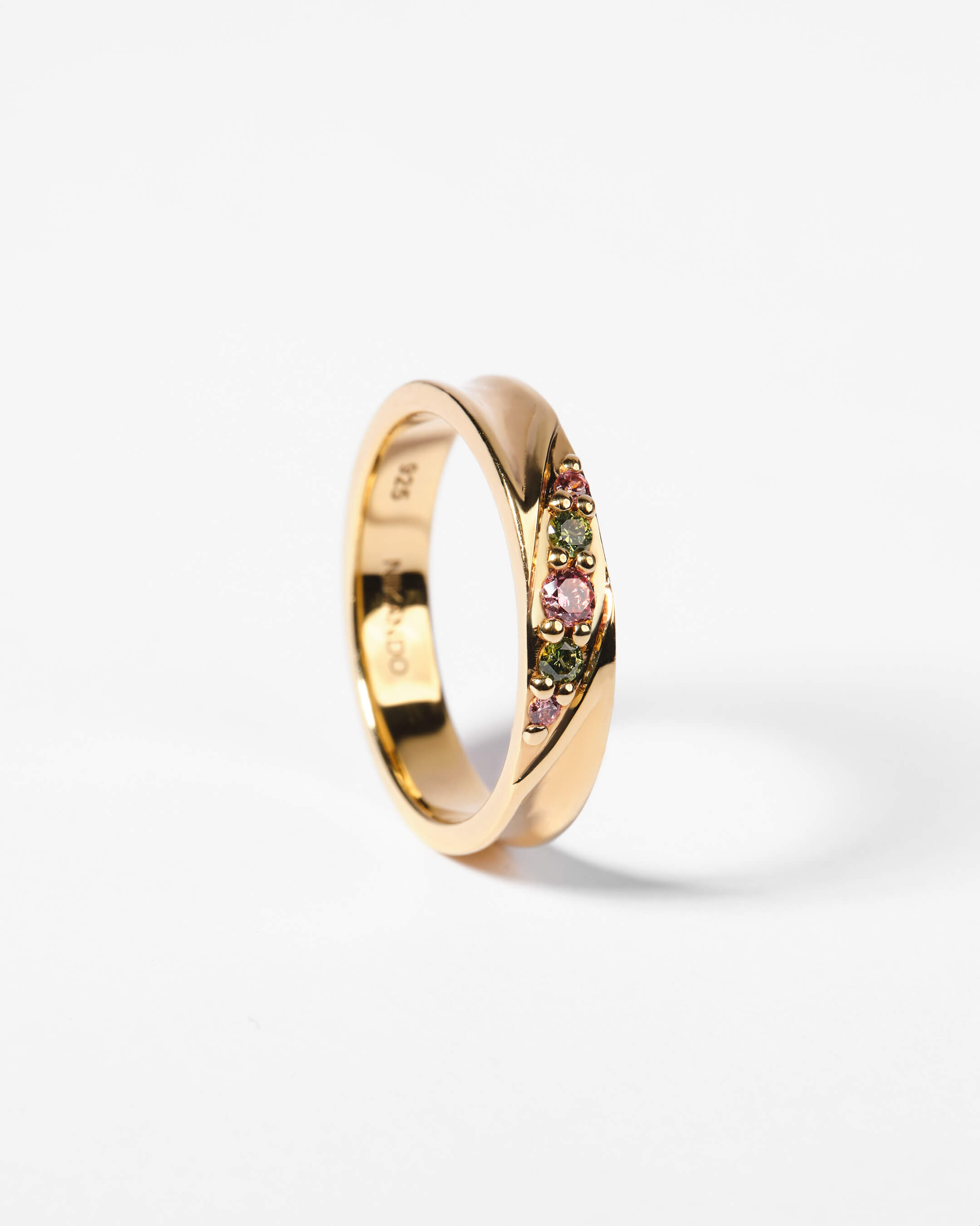 Ring 024